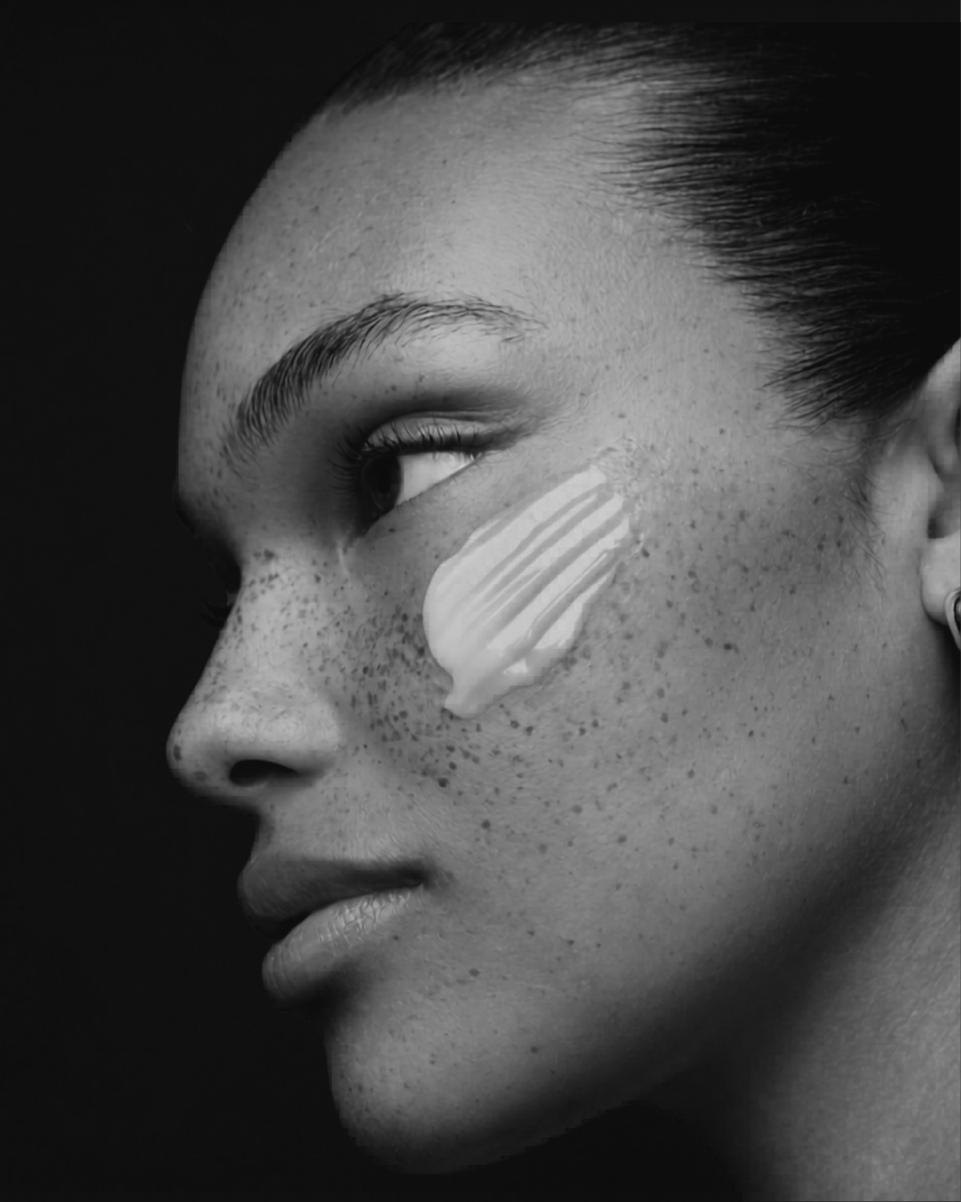 The Subtle Signs of Skin Fatigue and How to Support Them