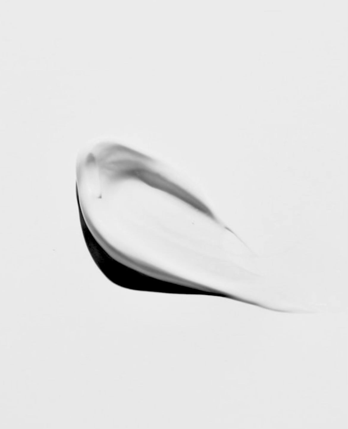 Retinol vs. Retinal: Understanding the Difference and How to Use Them with Your Serums