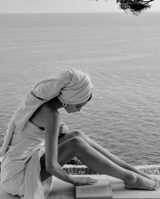 Post Summer Glow: Why Your Skin Needs Vitamin C
