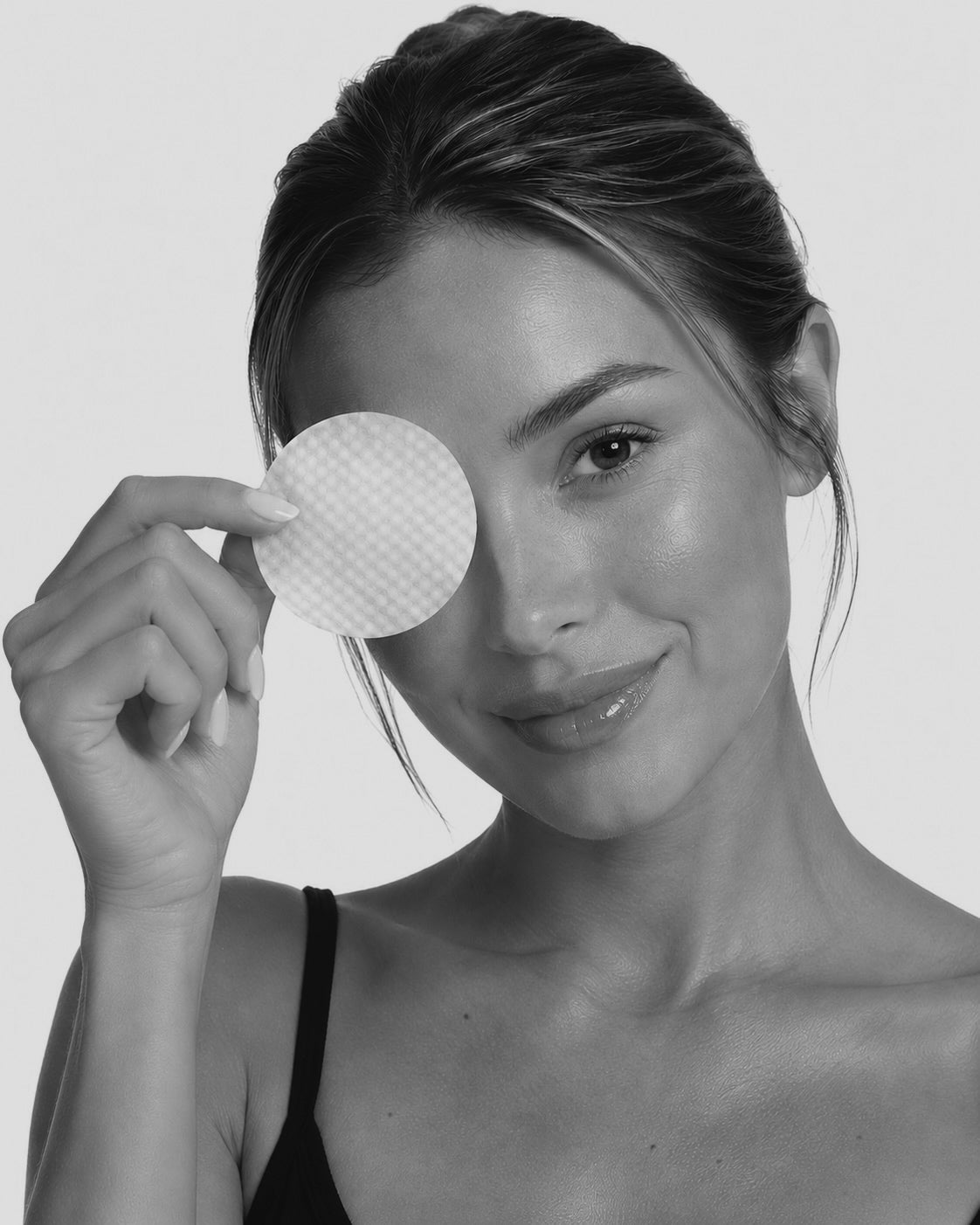 Why Healthy-Looking Skin Starts With Consistent Exfoliation